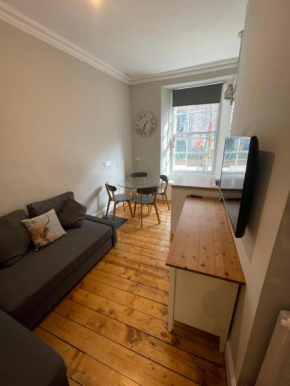 Cockburn Street Apartment